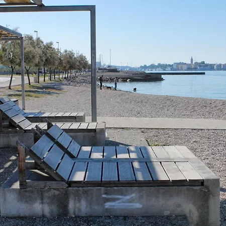 With A Parking Space - 14946 アパート