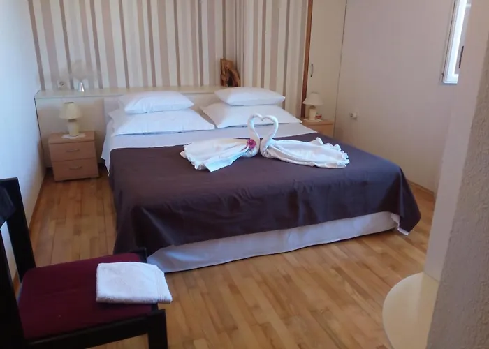 דירה With A Parking Space - 14946 זאדאר